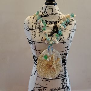 Beachy necklace and bracelet